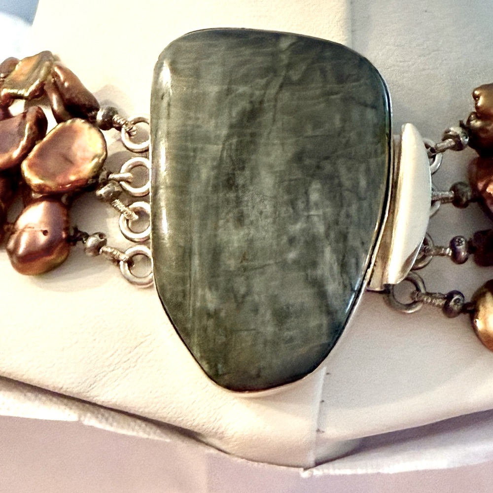 Keshi Pearl necklace with Jasper pendant - Picture 13 of 16
